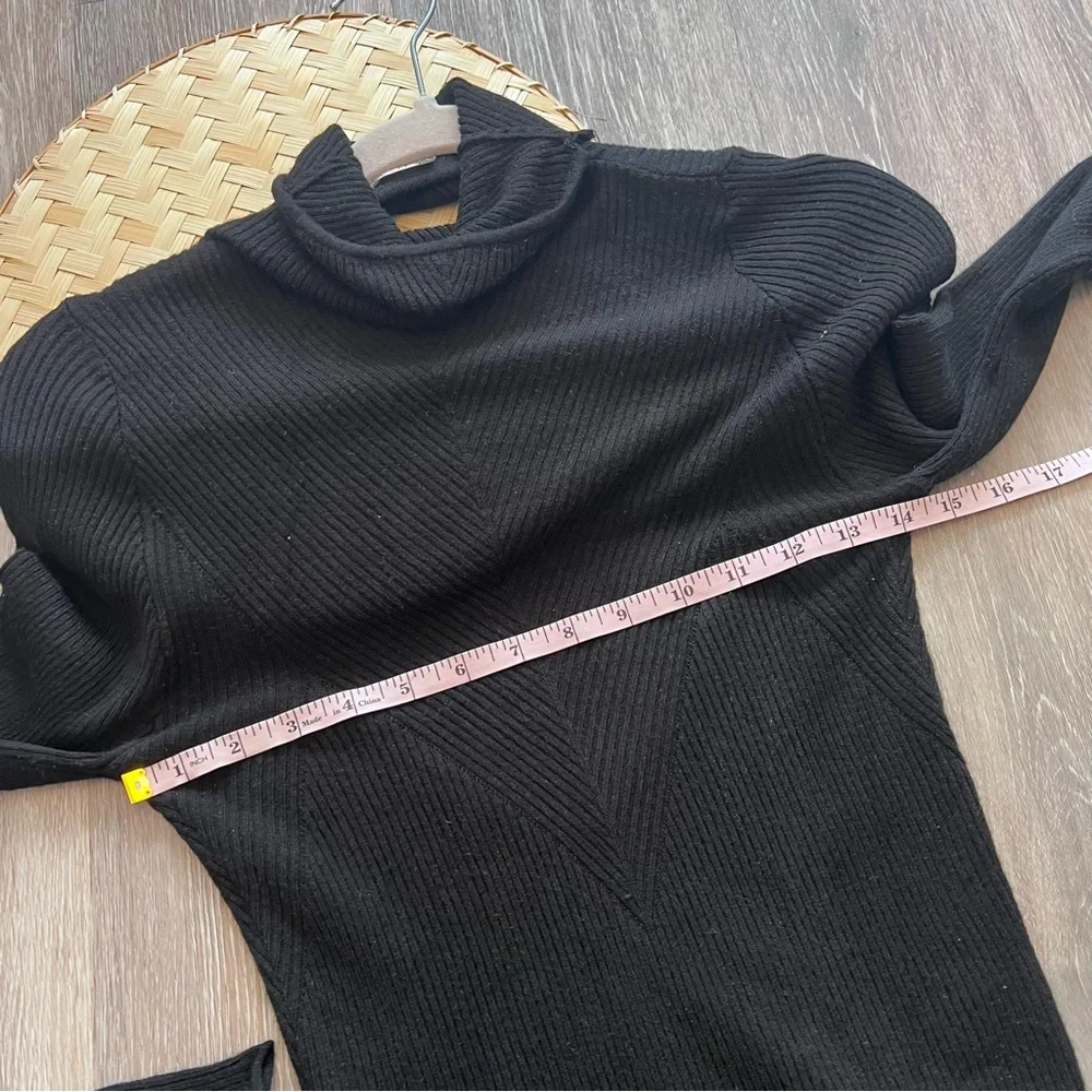 Free people intimately‎ black ribbed knit bodysuit w/ open back ribbed sweater